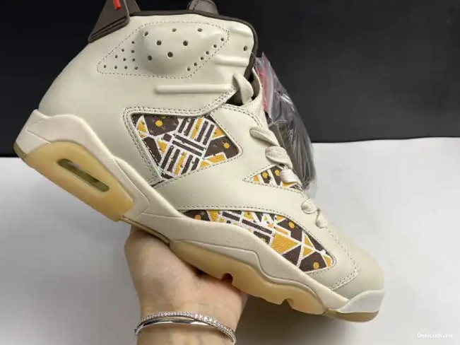 One Kick Quai54 CZ4152-100 (2020) Jordan Sail Brown Retro AIR 6 0523